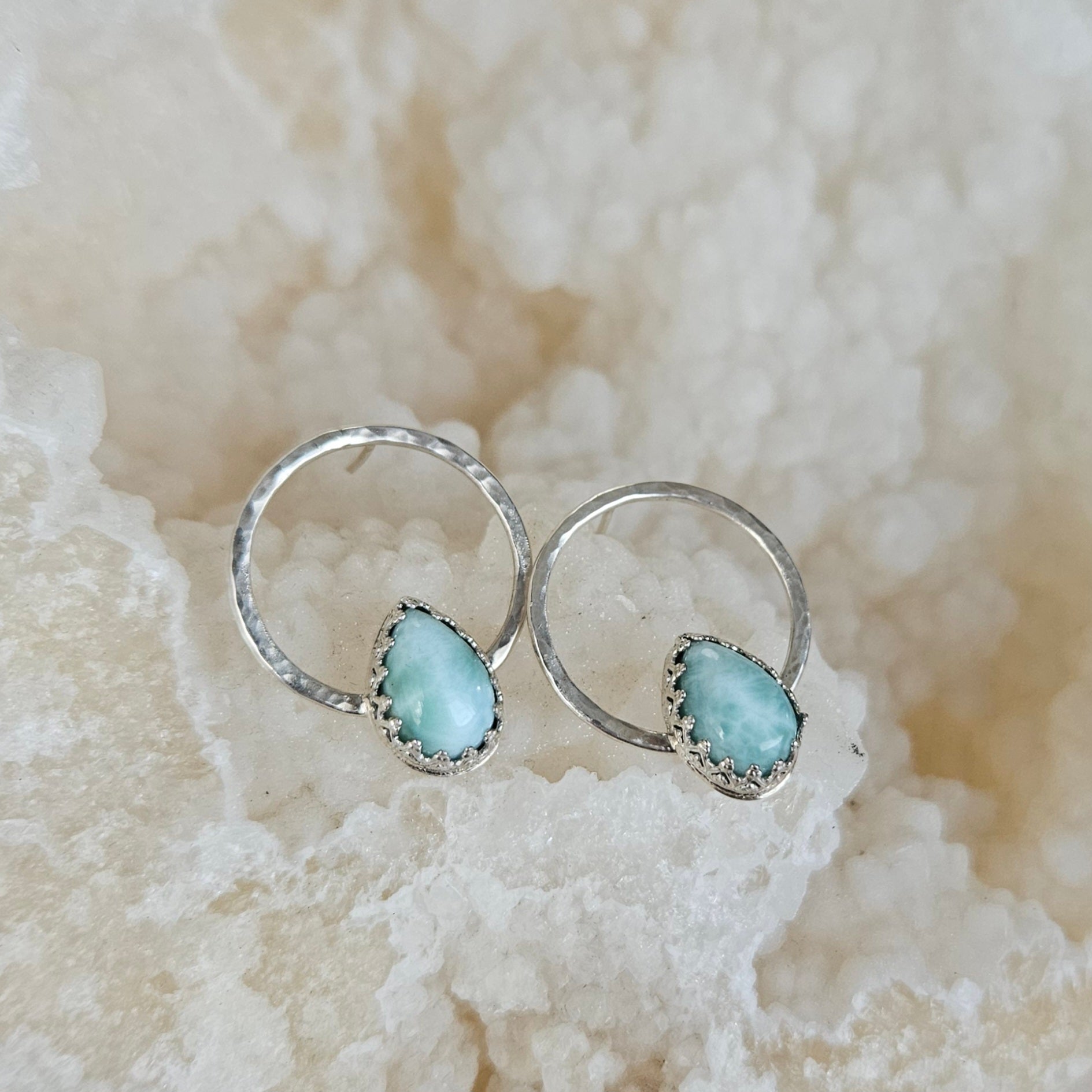 boucle d'oreille_argent_rond_pierre_precieuse_larimar_bleu