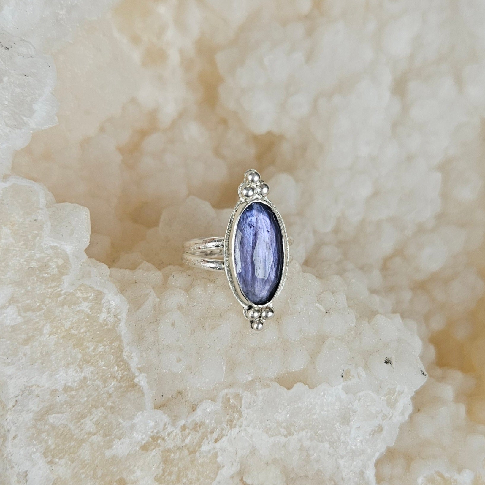 cristal de roche, bijoux argent, pierre cristal de roche ,bague argent pierre fine, pierre iolite 