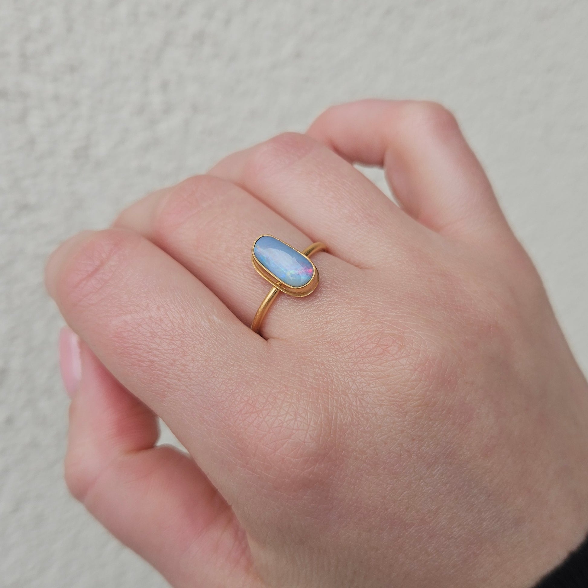 opale australienne, bague opale australienne, bijoux opale australienne, bague doré